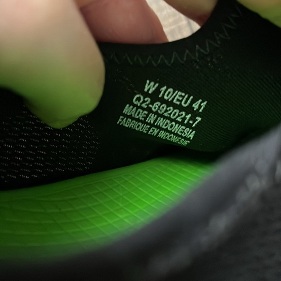 OOFOS Womens OOmg Low Shoe Black Mesh Recovery Slip On Sport Flat Loafer Size 10 - Picture 6 of 6